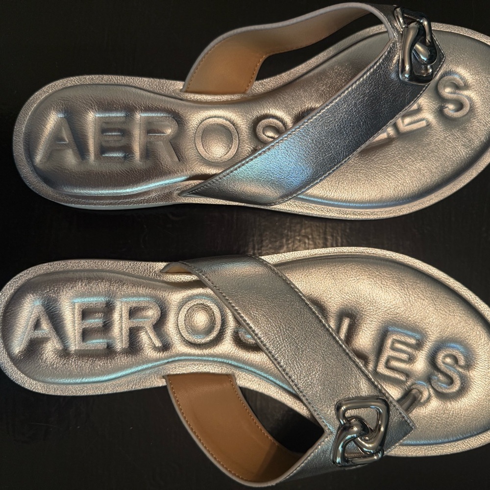 AEROSOLES Silver Sandals with Metallic Finish